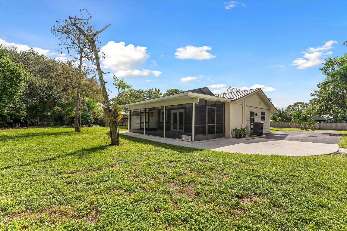 SQUARE LAKE SCHOOL - Residential