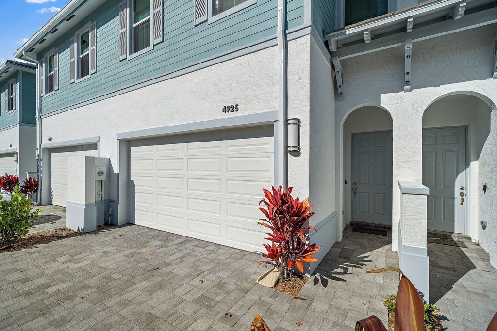 Photo of 4925 Pointe Midtown Way, Palm Beach Gardens, FL 33418 (MLS # R11096762)