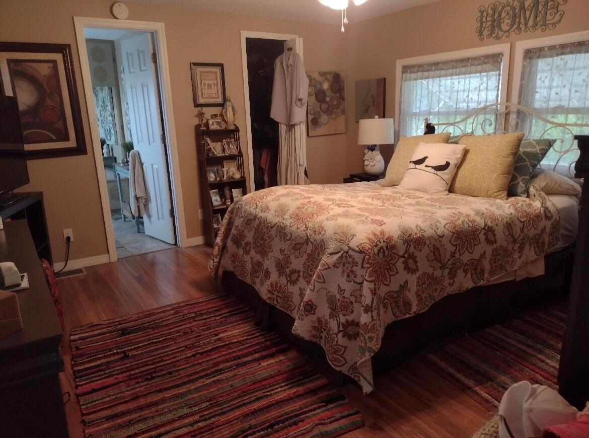 RESUBDIVISION OF 9/10-37- - Residential