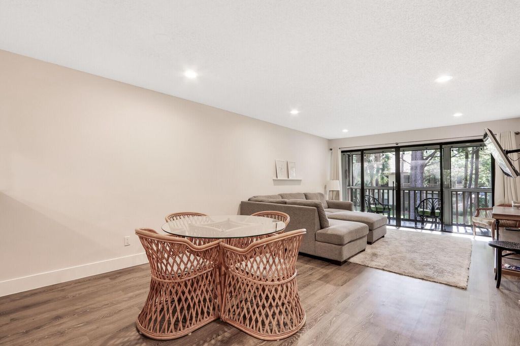 Photo of 133 Brackenwood Road, Palm Beach Gardens, FL 33418 (MLS # R11028391)