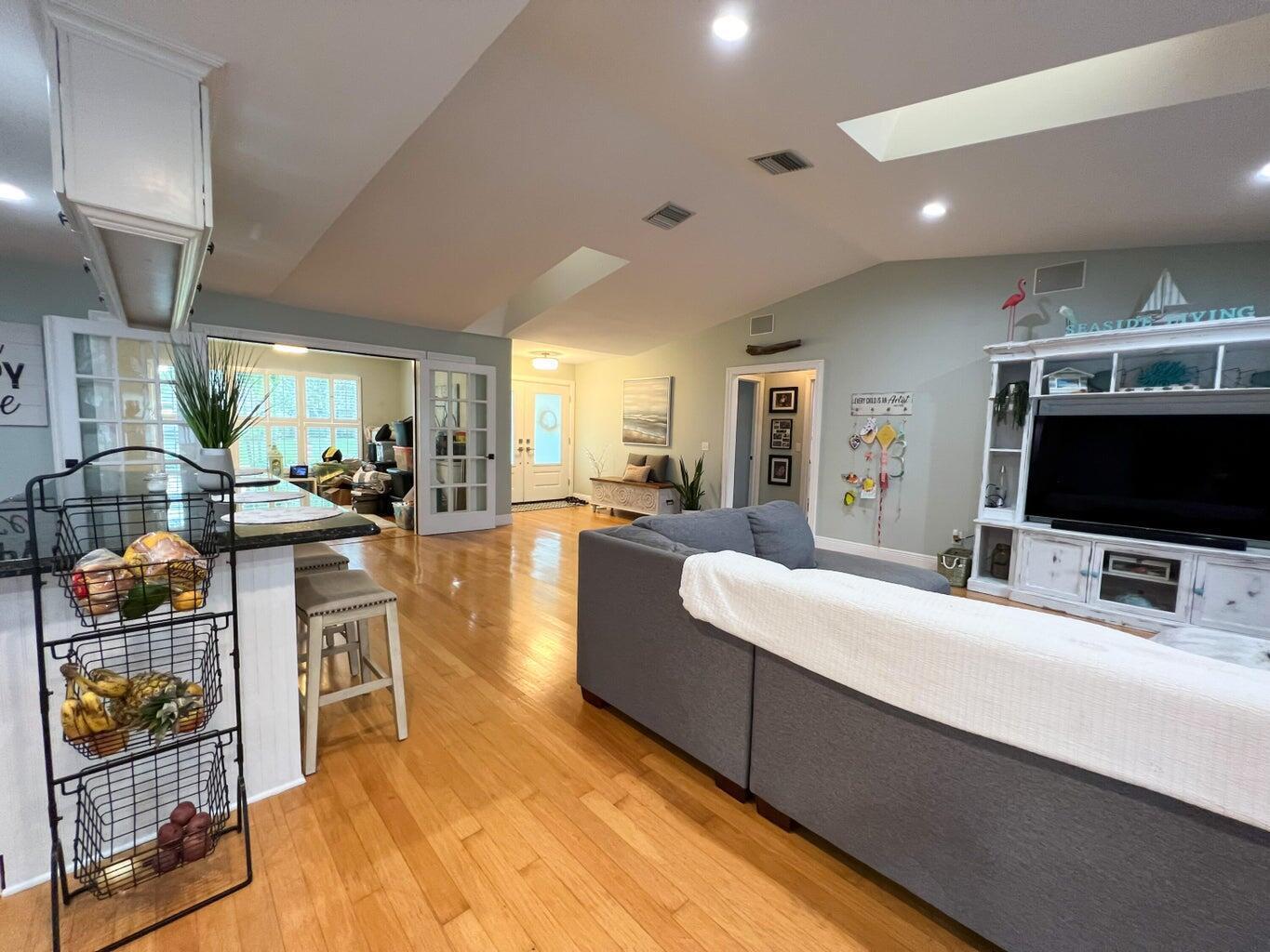 FOX RUN - Residential Lease