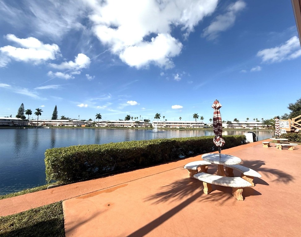 ROLEN LAKE - Residential