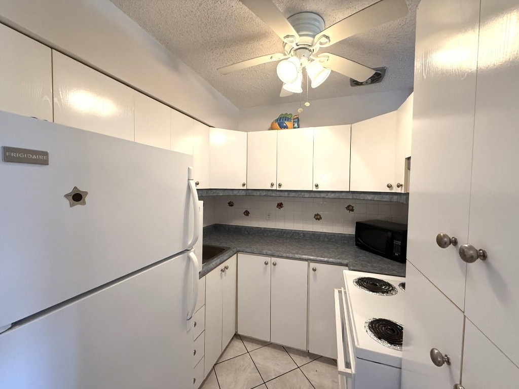 ROLEN LAKE - Residential