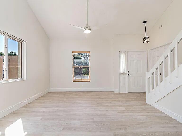 MAPLECREST - Residential