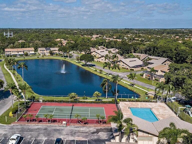 MAPLECREST - Residential