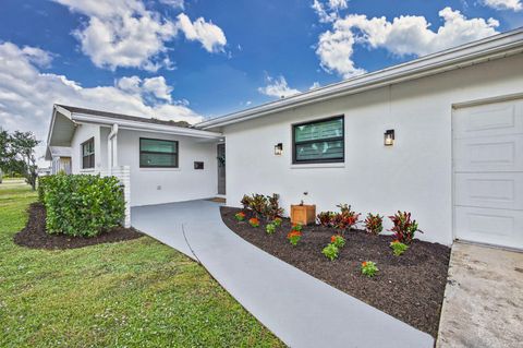 4368 Fuschia Circle N Palm Beach Gardens FL 33410