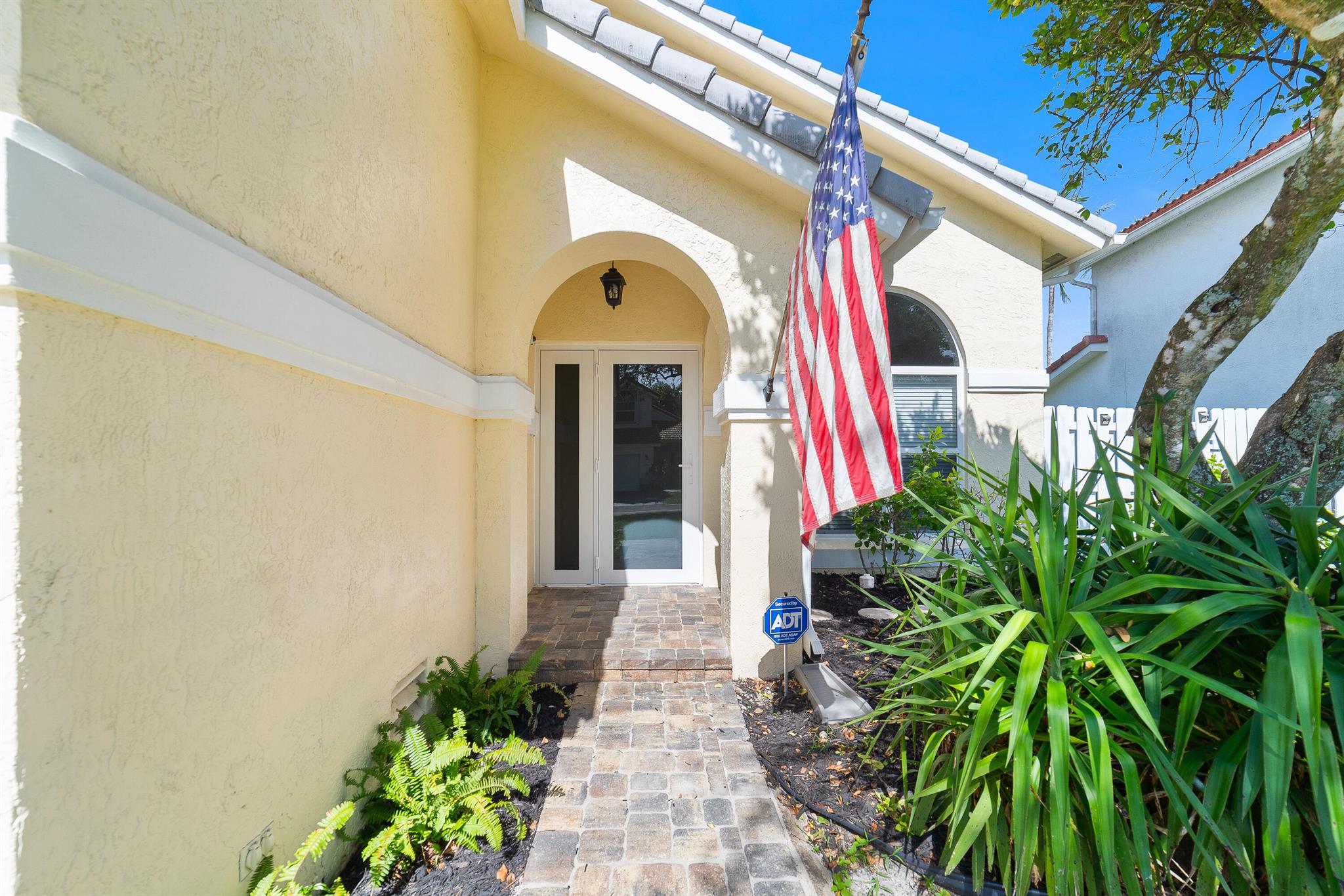 2890 NW 69th Avenue