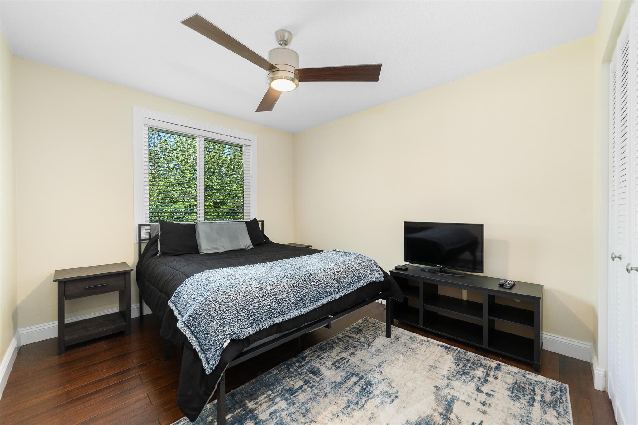HOLIDAY SPRINGS EAST - Residential