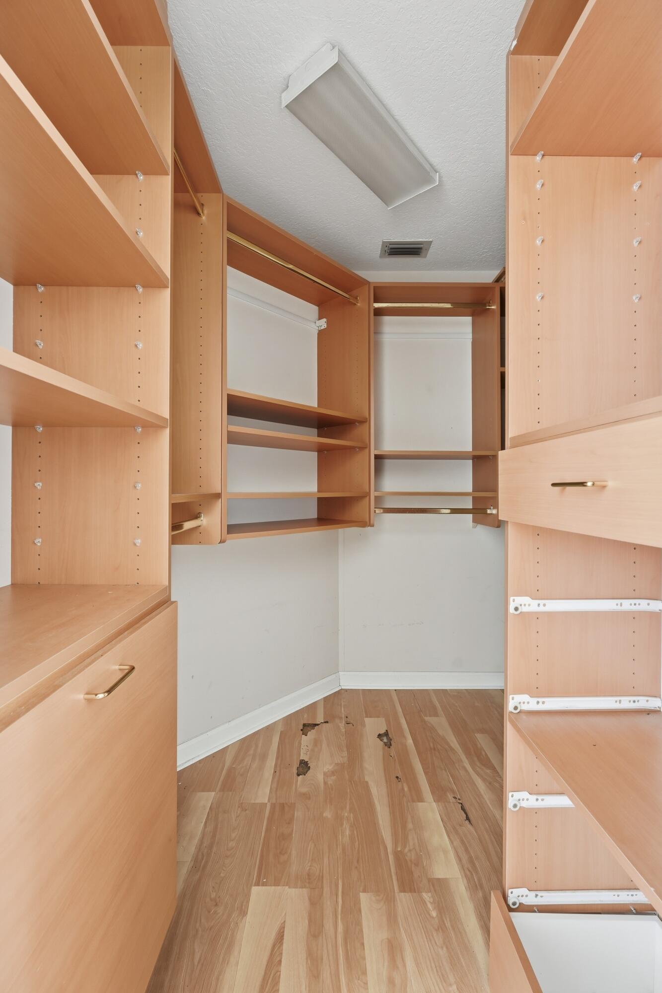 DEER RUN - Residential