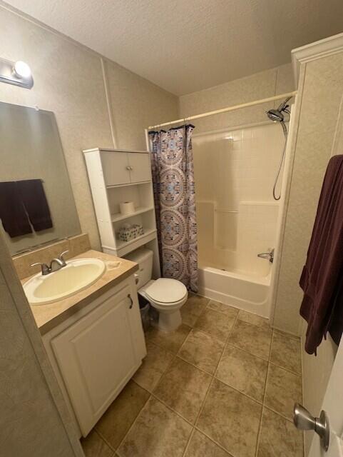 EVERGLADES LAKES - Residential