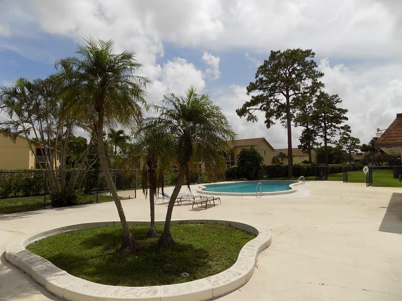 Quail Hollow - Residential