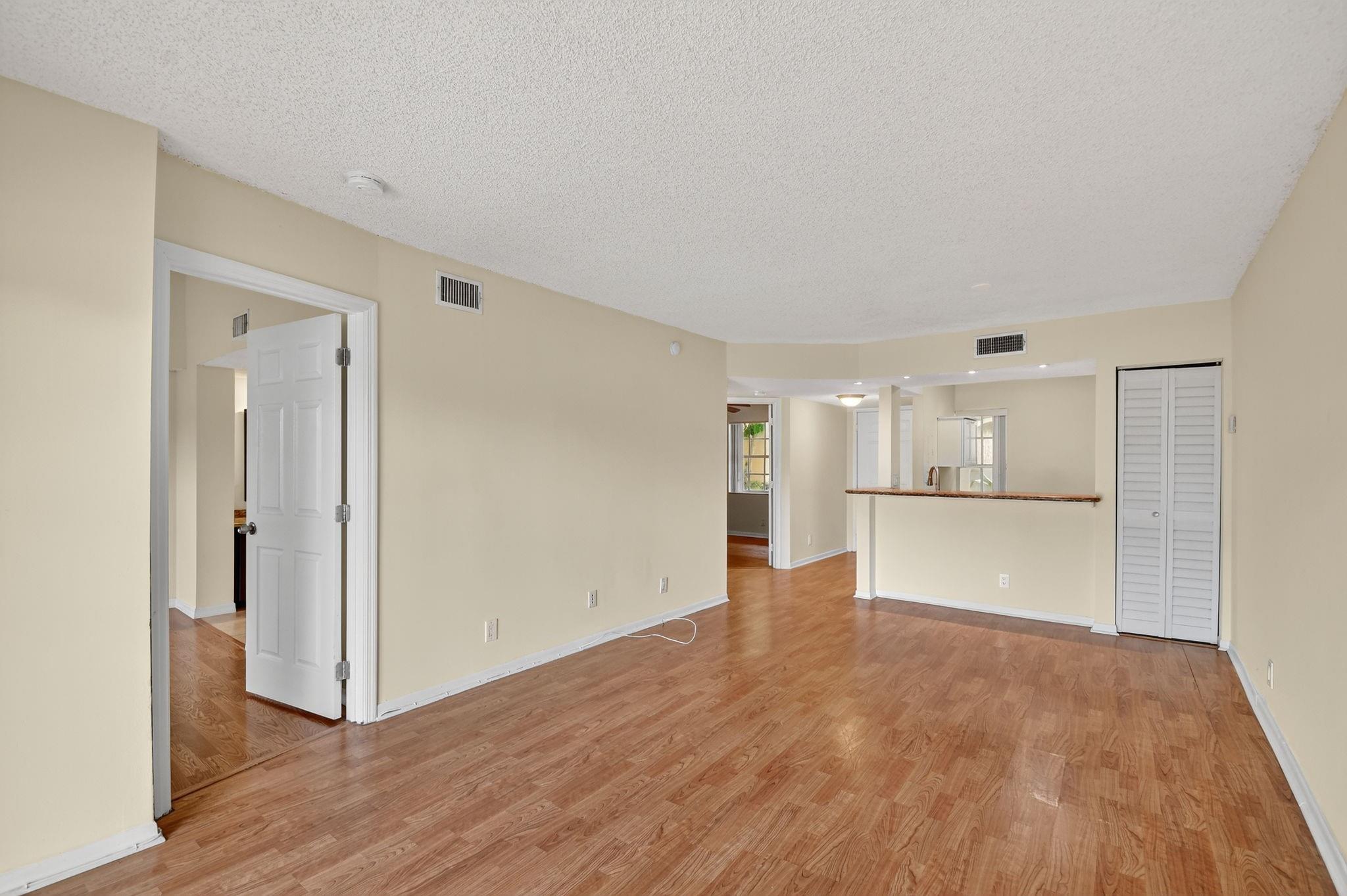 Bay Reach Condo - Residential Lease