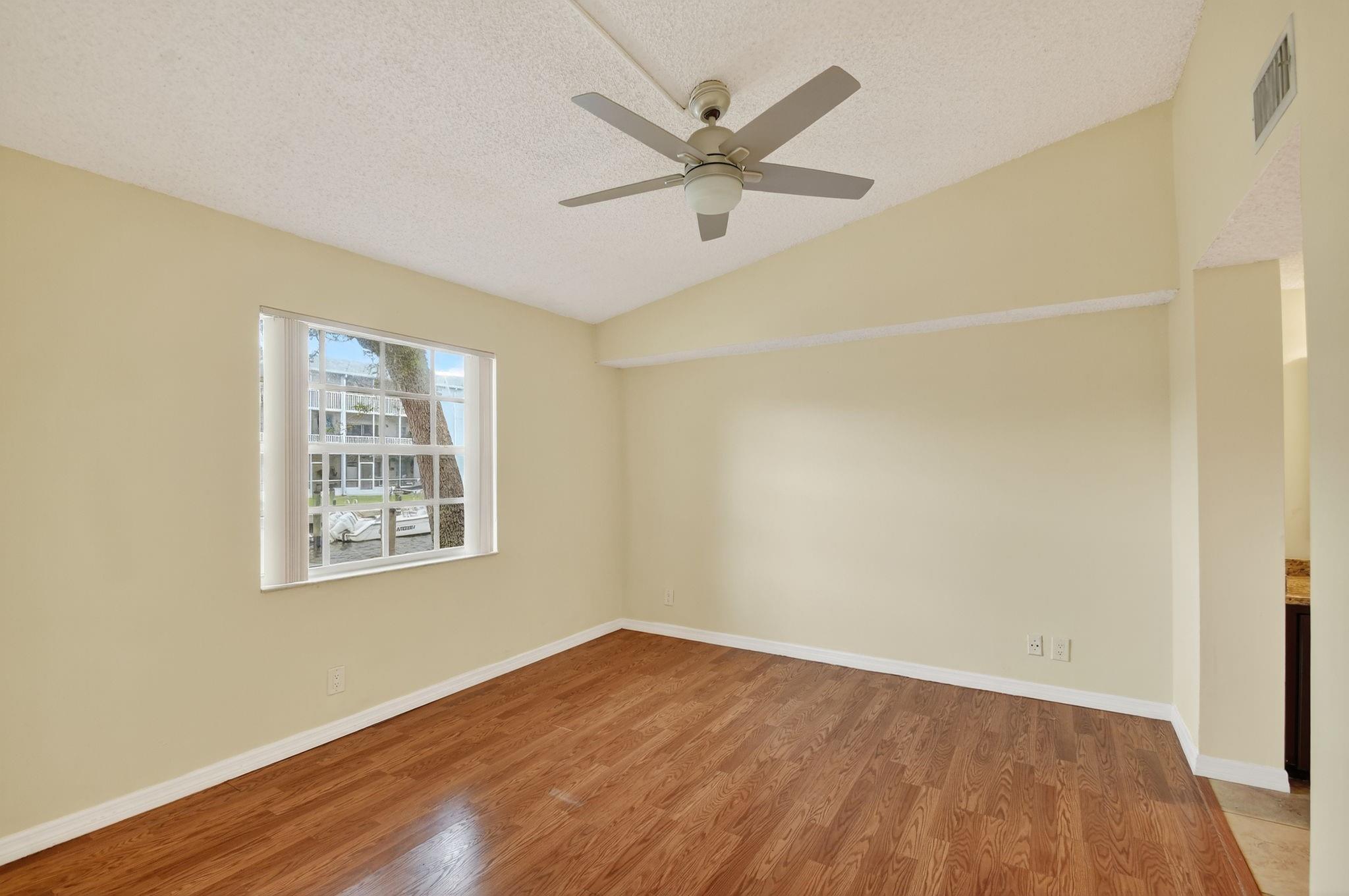 Bay Reach Condo - Residential Lease