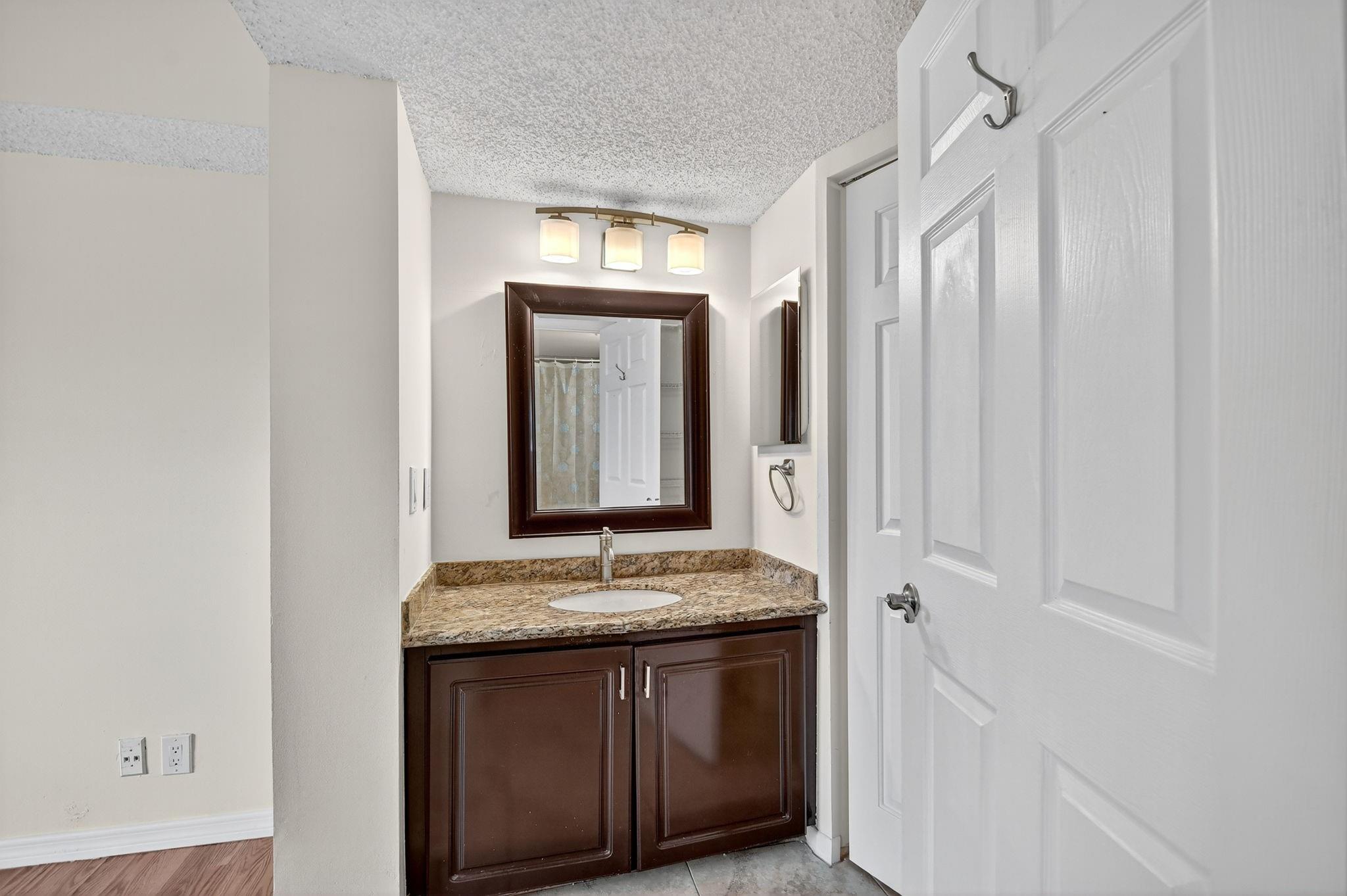 Bay Reach Condo - Residential Lease