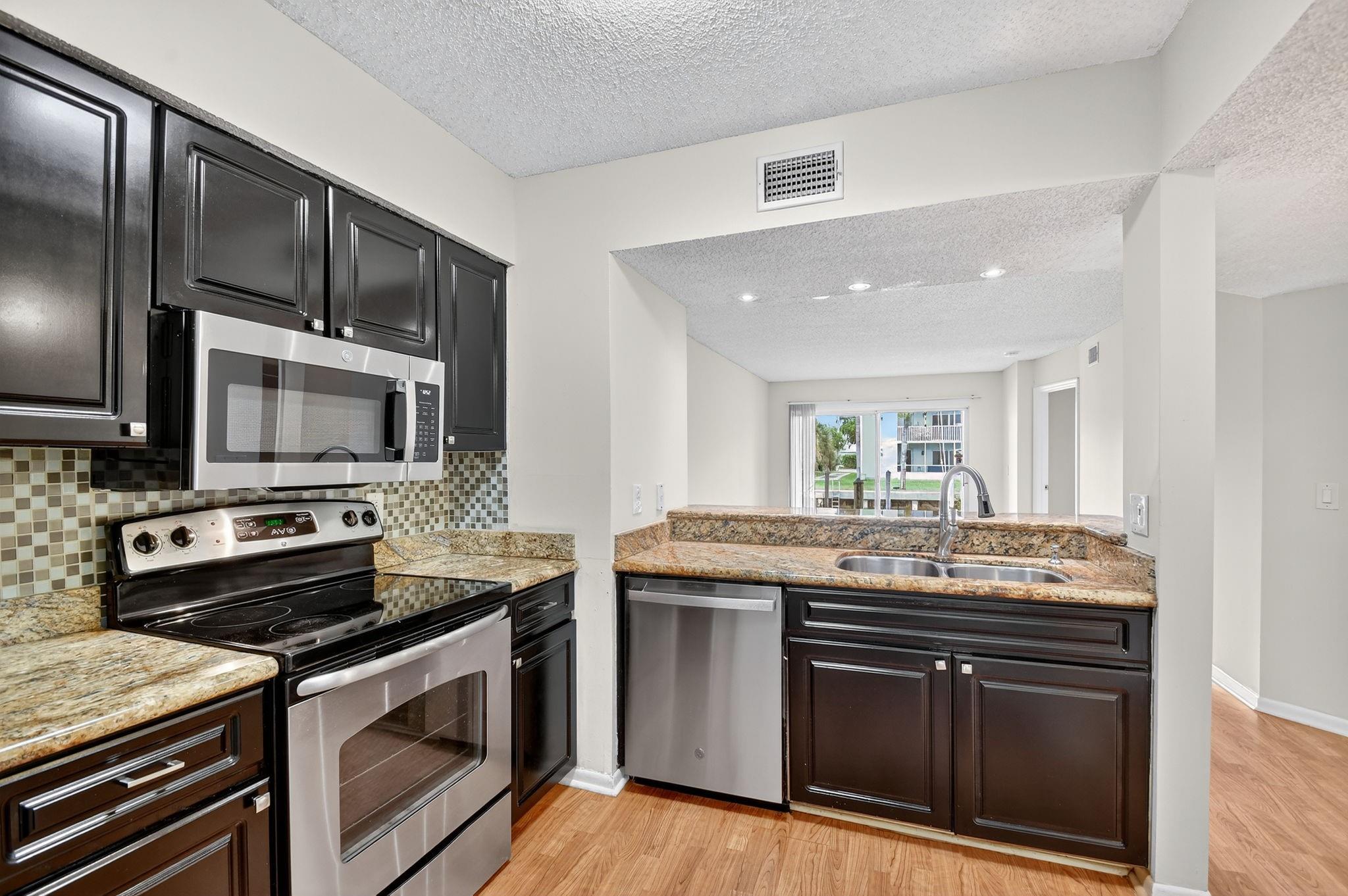 Bay Reach Condo - Residential Lease