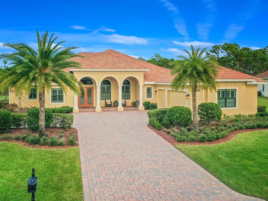 Photo of 5613 SW Peach Palm Place, Palm City, FL 34990 (MLS # R10686025)