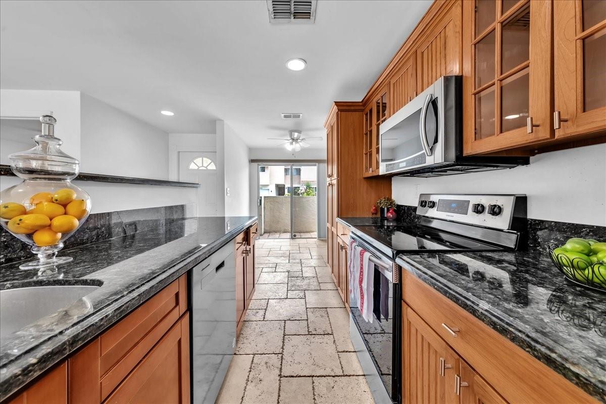 869 NW 81st Ter 2
