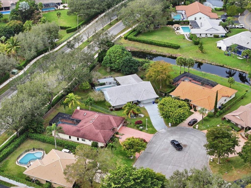 PINE RIDGE - Residential