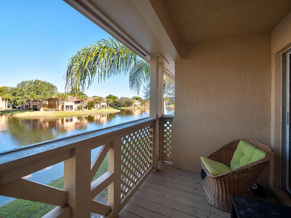 PALM LAKE CONDO - Residential