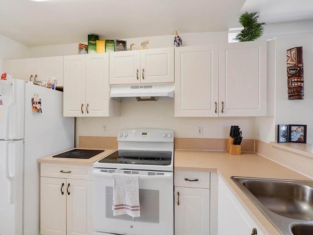 PALM LAKE CONDO - Residential