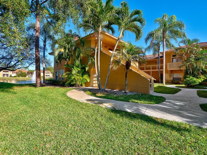 One of the largest units in gated development of Palm Lake full of amenities such as tennis court, pool, fitness room, hot tub and grill area. 
Spacious and bright 2 bedroom condo on the second floor overlooking the lake. There is an additional storage space right outside the unit.
Condo comes with two assigned parking spaces.
Pet friendly neighborhood. Great investment opportunity.