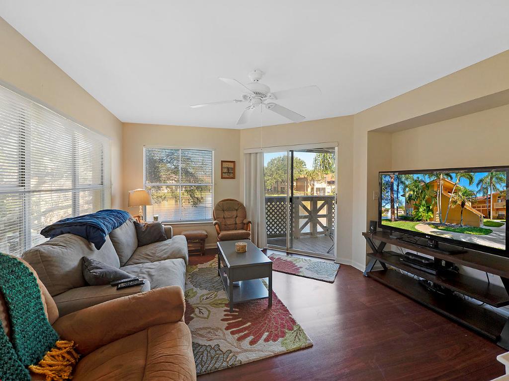 PALM LAKE CONDO - Residential