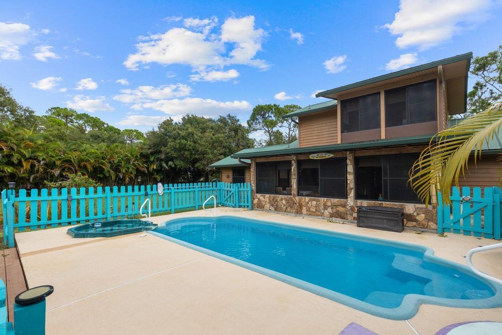 Photo of 2725 Twin Oaks Trail, Fort Pierce, FL 34945 (MLS # R11126360)