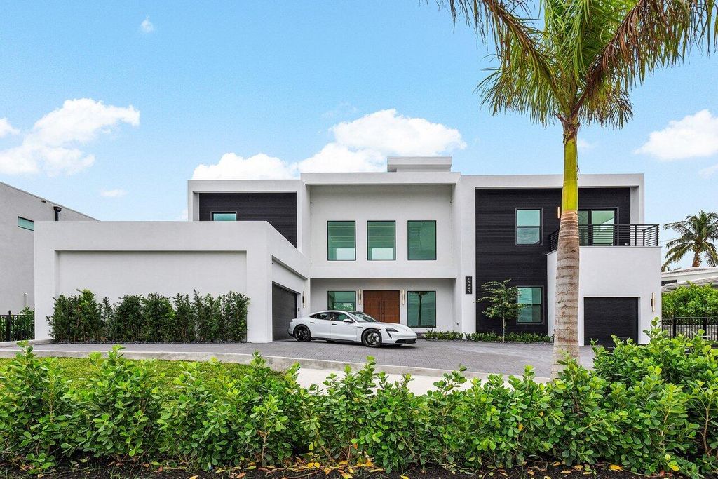 Photo of 13440 Us Highway 1, Juno Beach, FL 33408 (MLS # B26024991)