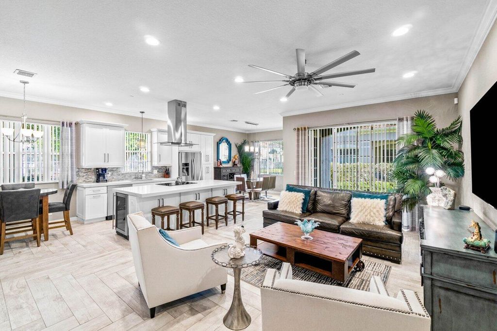 Photo of 128 Lancaster Road, Boynton Beach, FL 33426 (MLS # R10978698)