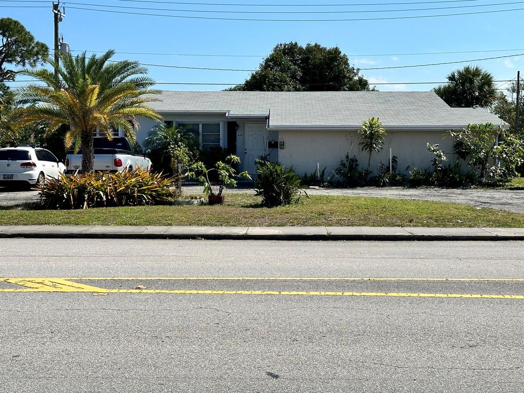 Photo of 640 Park Avenue, Lake Park, FL 33403 (MLS # R10973476)