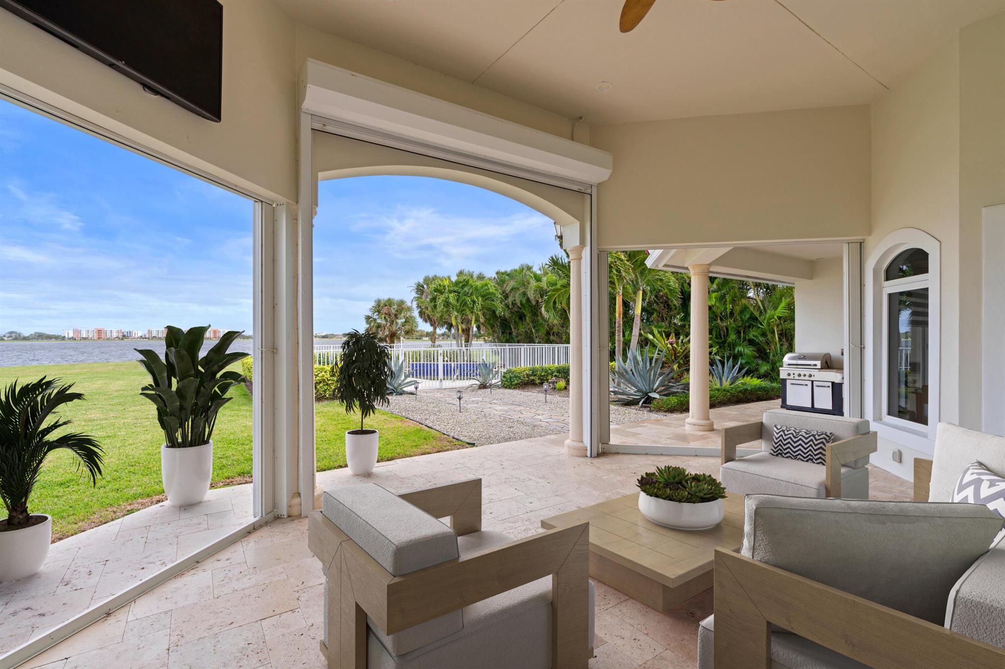 PRESIDENT COUNTRY CLUB 4 - Residential