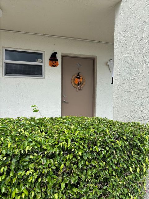 6890 Royal Palm Blvd 102H Pompano Beach FL 33063