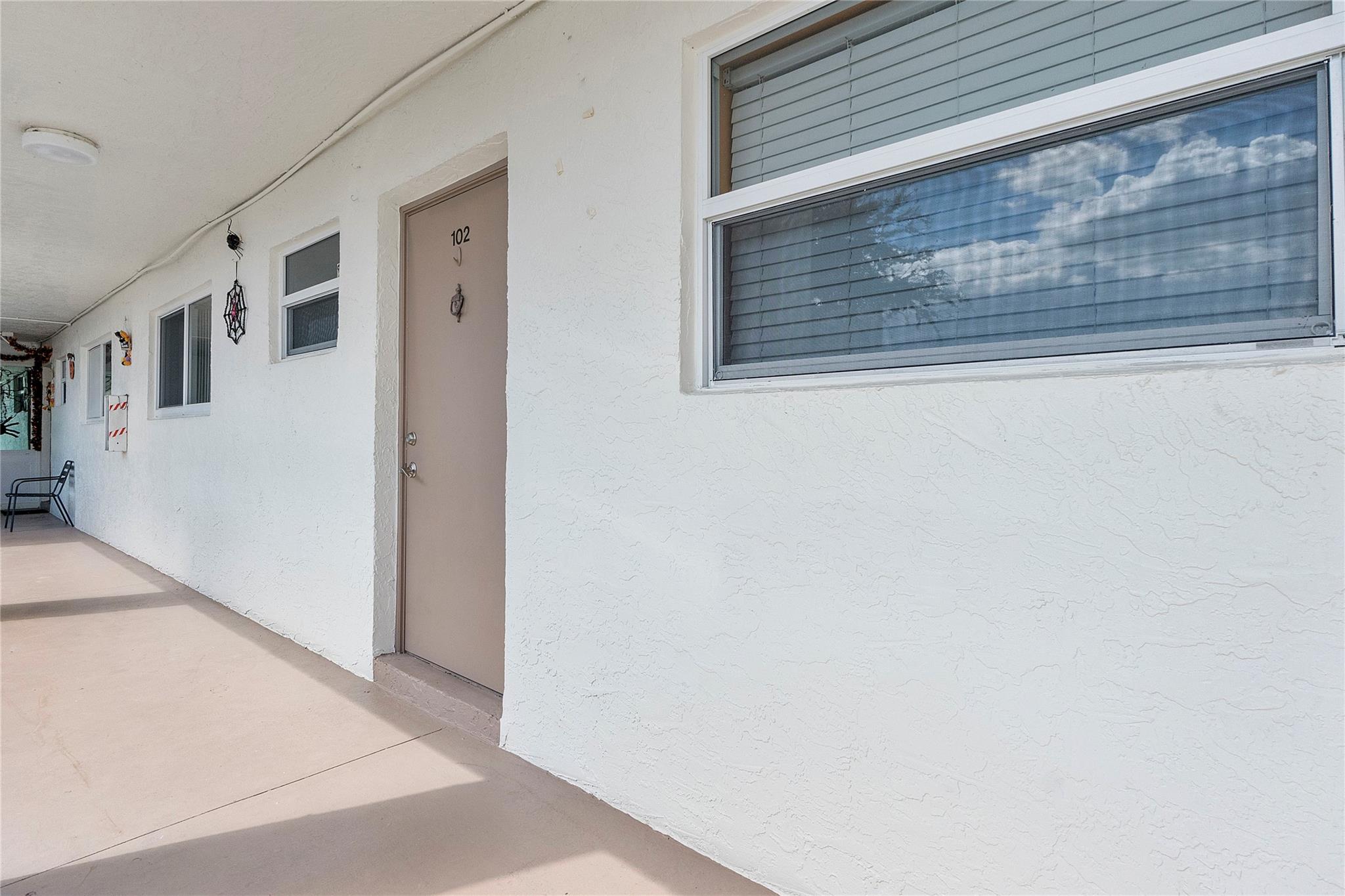 6890 Royal Palm Blvd 102H