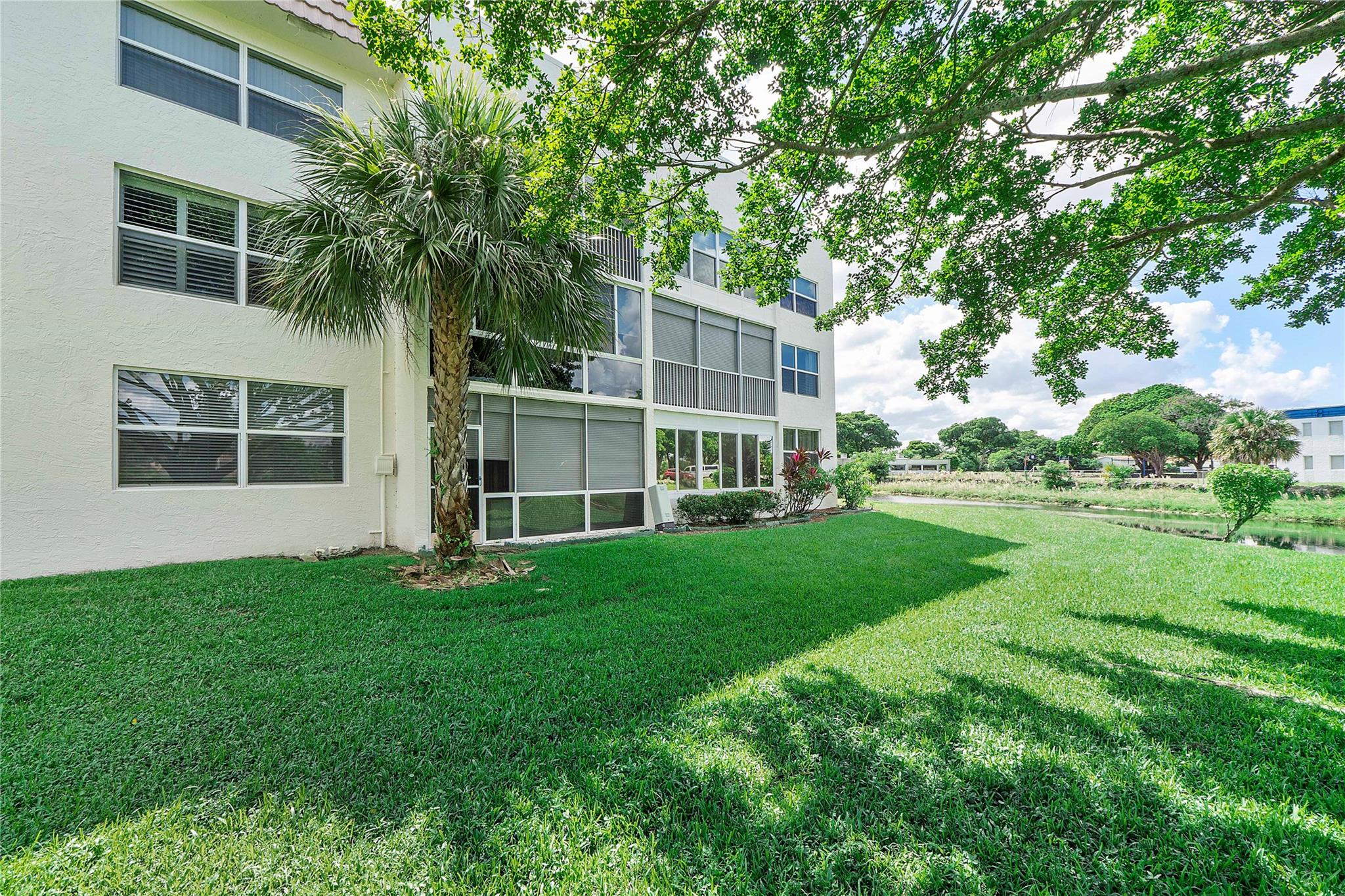Royal Park Gardens III - Residential