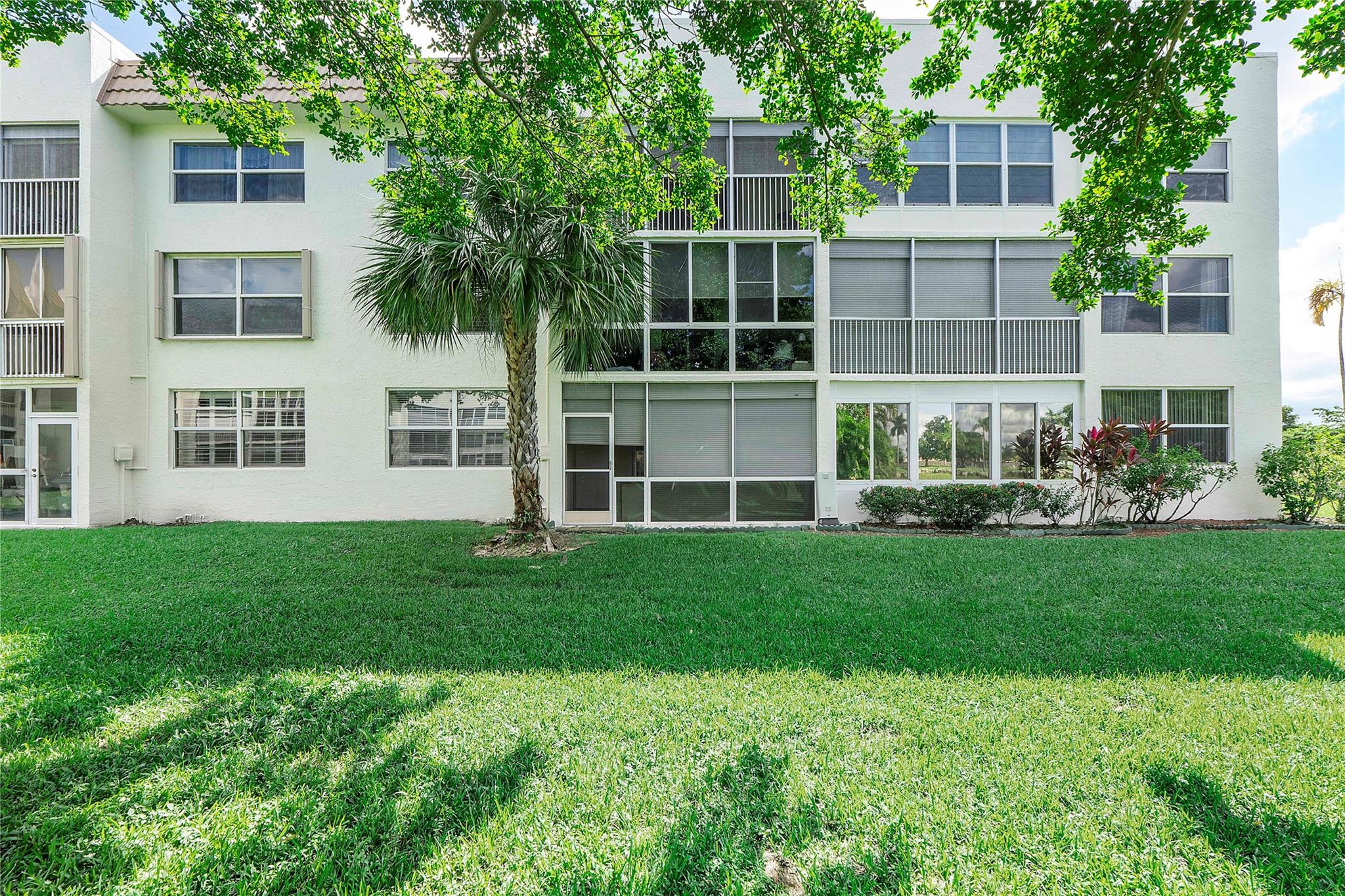 Royal Park Gardens III - Residential