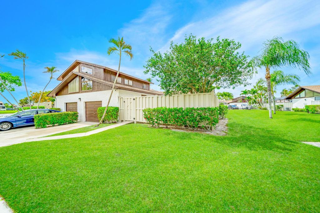 Photo of 9788 Boca Gardens Circle N #B, Boca Raton, FL 33496 (MLS # R10975230)