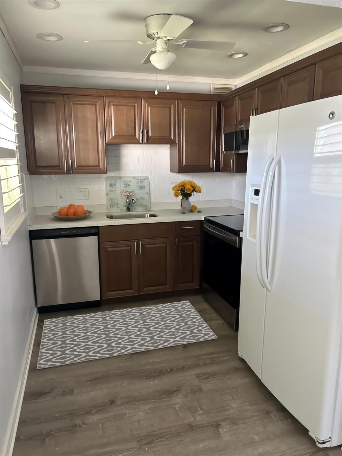 KINGS POINT VALENCIA COND - Residential