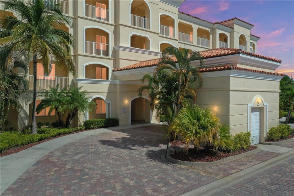 Photo of 35 Harbour Isle Drive W #104, Fort Pierce, FL 34949 (MLS # F10317337)