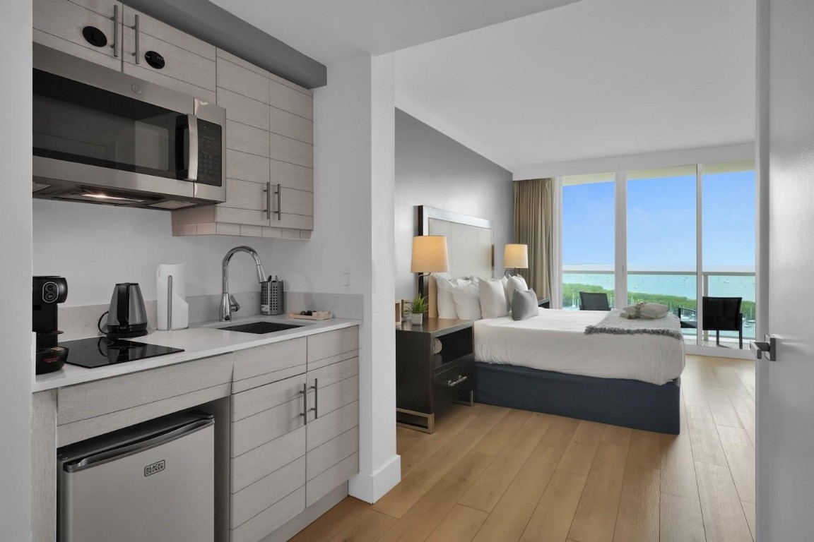 2889 Mcfarlane Road 1516