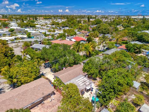 Tiny photo for 340 NE 44th Court, Deerfield Beach, FL 33064 (MLS # B26017602)