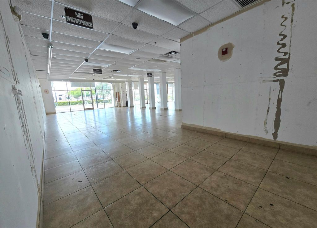 Photo of 3920 W Broward Boulevard #8, Plantation, FL 33324 (MLS # B26047498)