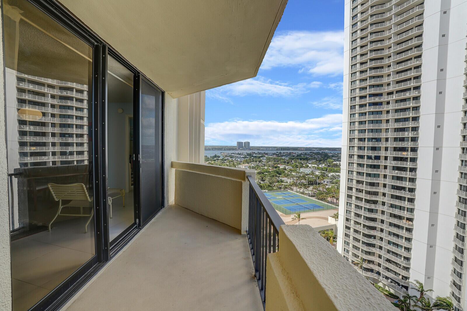 2800 N Ocean Drive A-17c