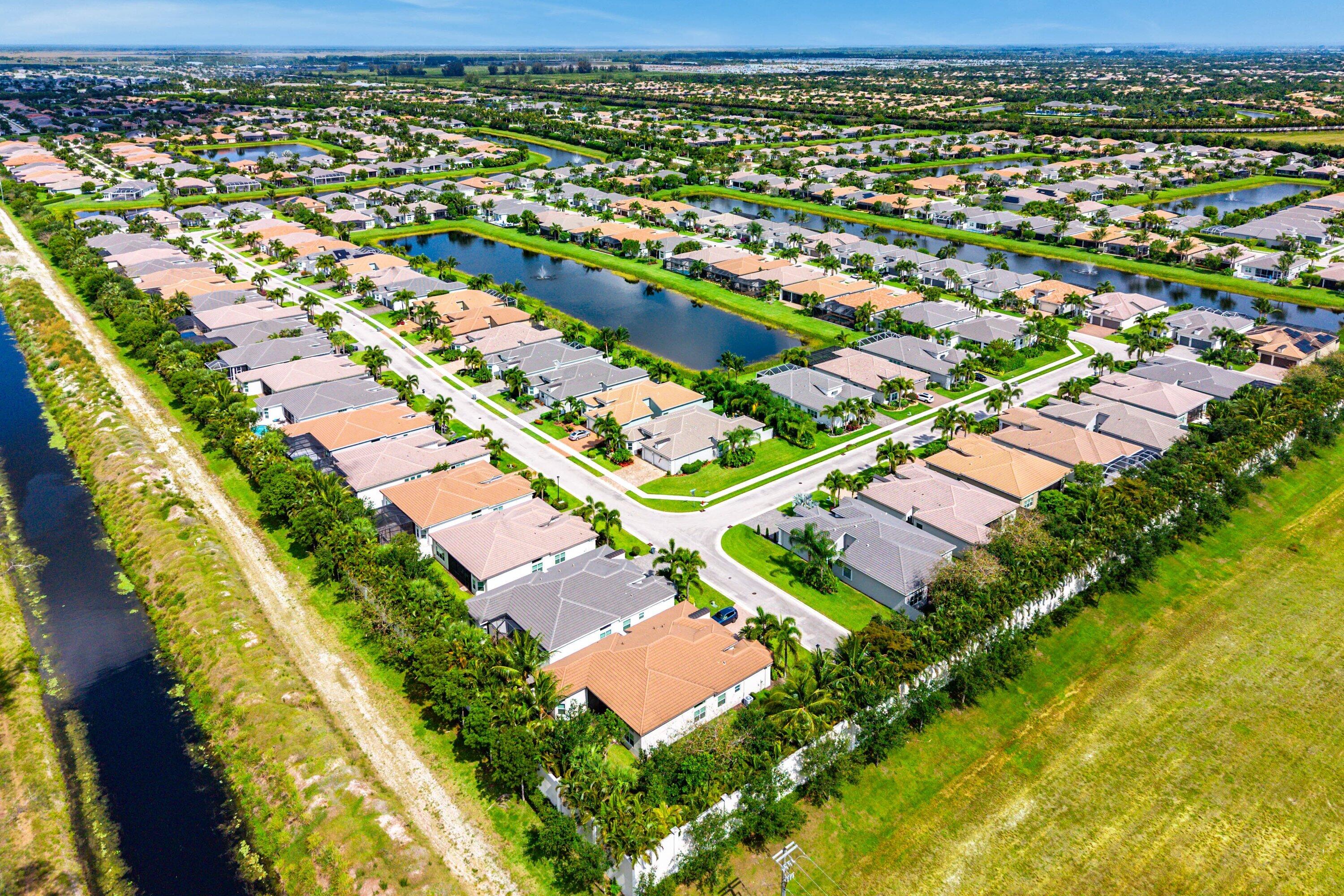 Valencia Bay - Residential