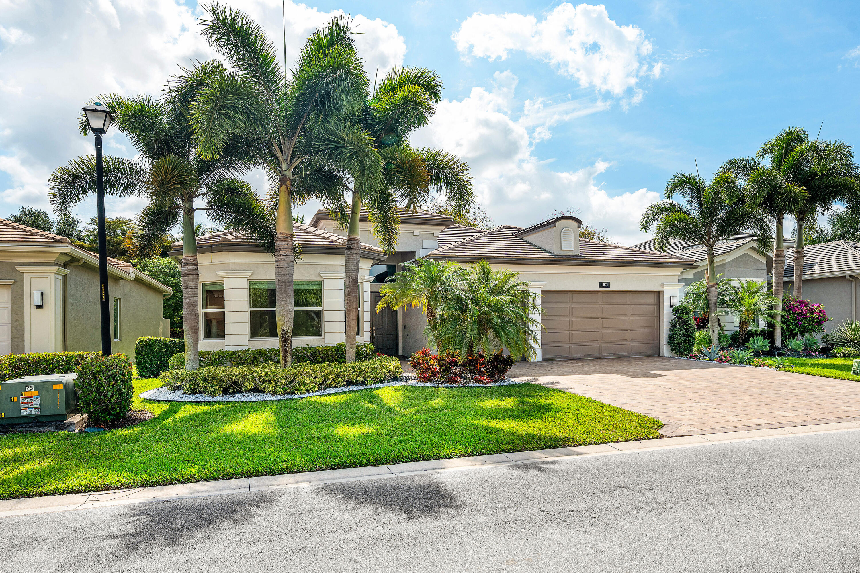Valencia Bay - Residential