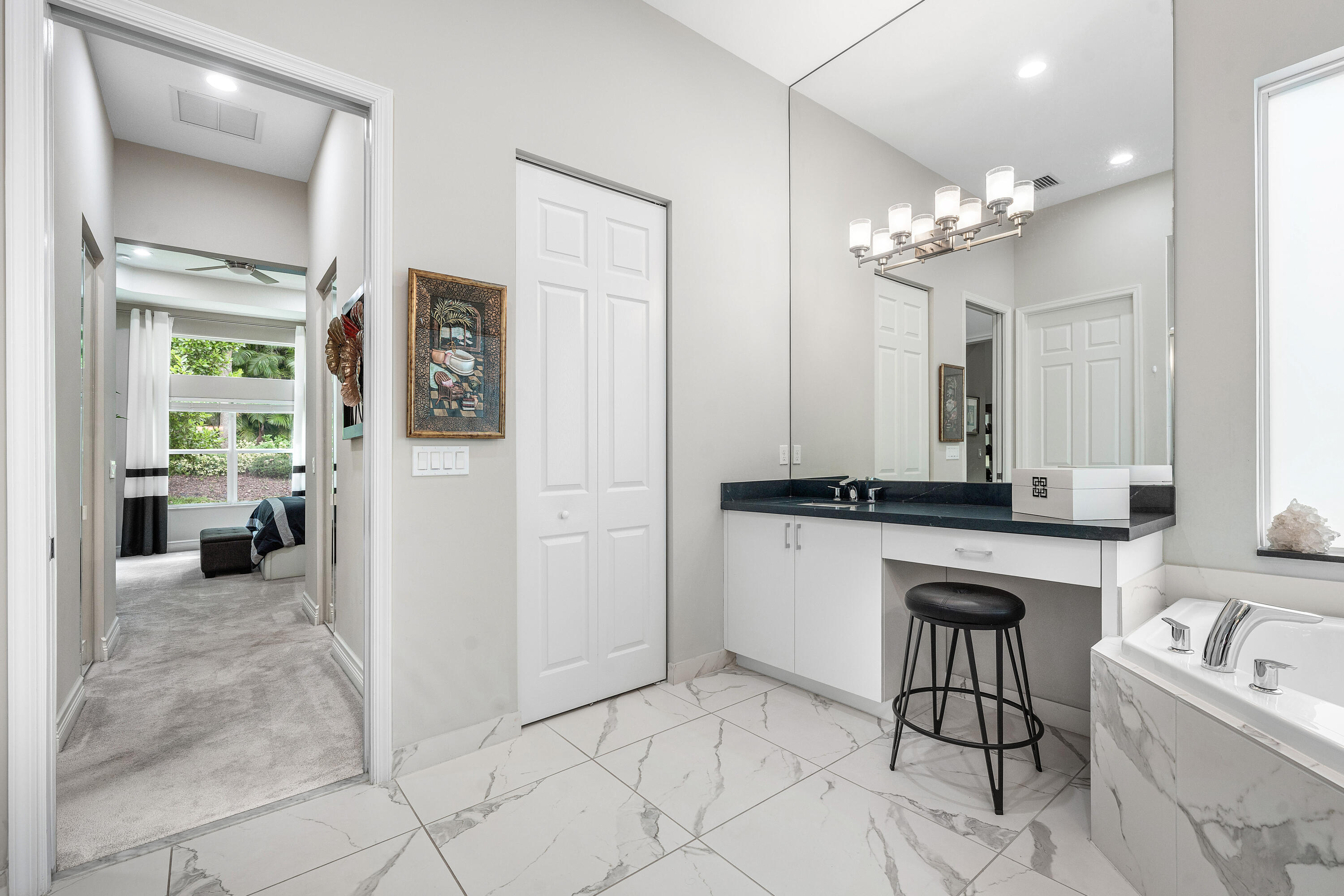 Valencia Bay - Residential