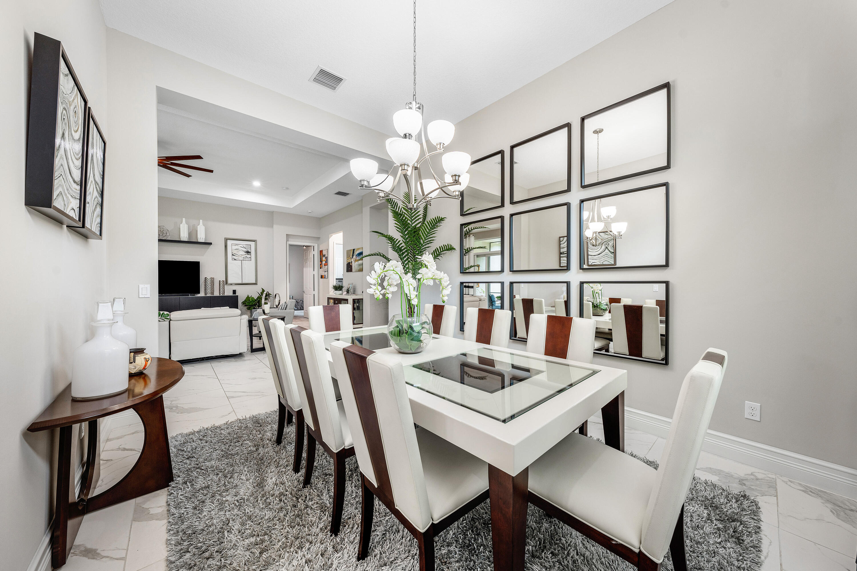 Valencia Bay - Residential
