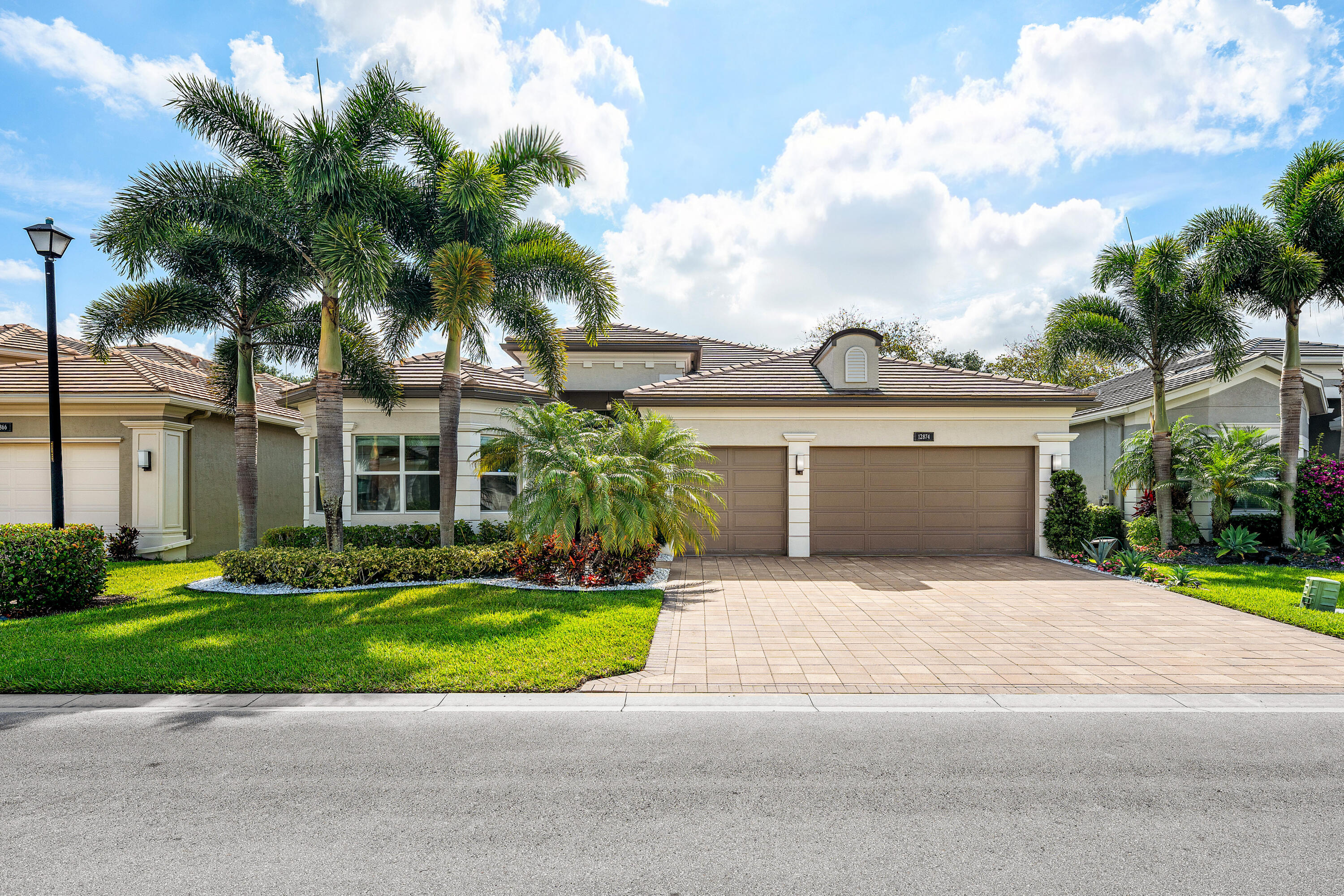 Valencia Bay - Residential