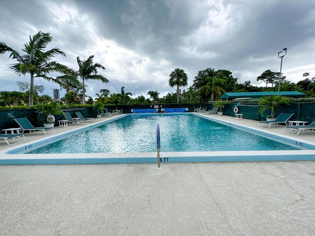 KINGSWOOD CONDO - Residential Lease