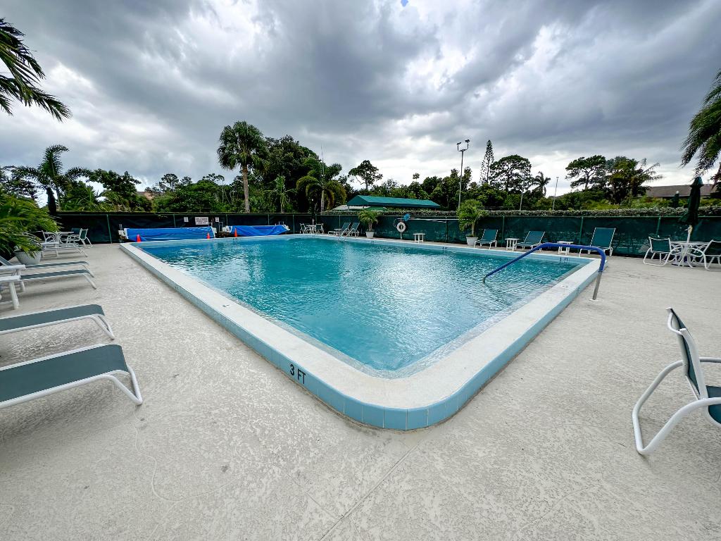 KINGSWOOD CONDO - Residential Lease