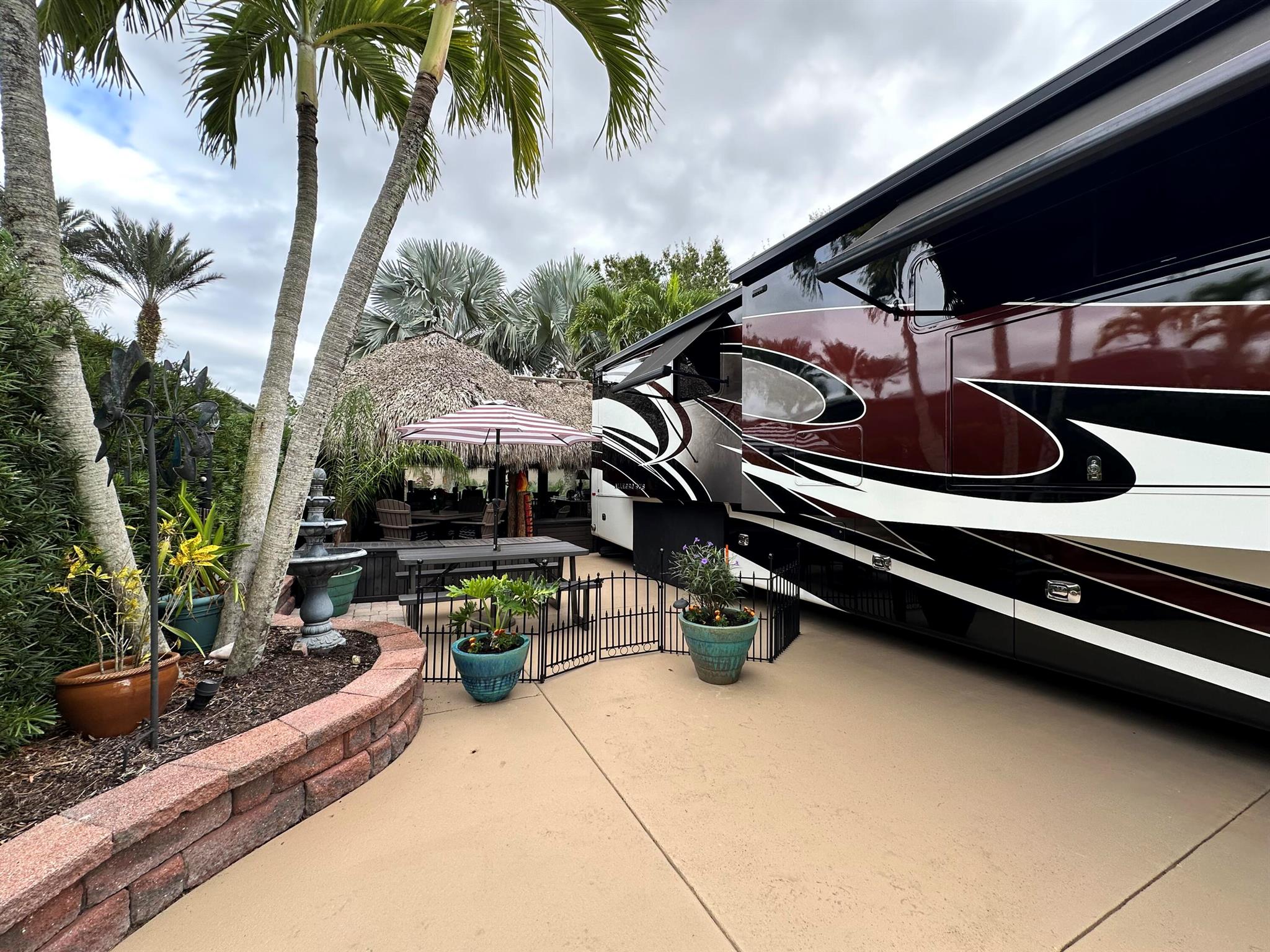 OUTDOOR RESORTS AT ST LUC - Land